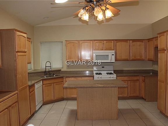 4th image of 7564 Coral River Dr