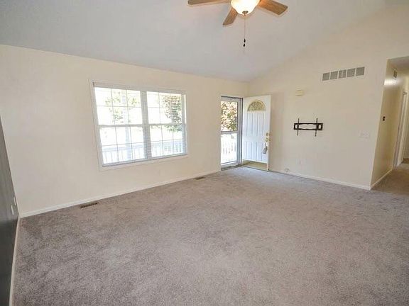 3rd image of 3015 Mandarin Grove Ln