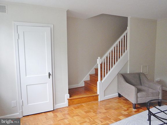 3rd image of 1301 S Cleveland St APT 350