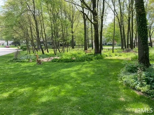 62333 Barron 24358 Greenbrier St, South Bend, IN 46614