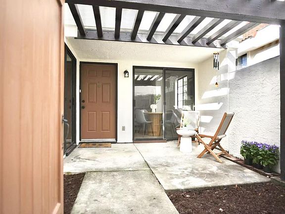 4th image of 1040 Chula Vista Ter