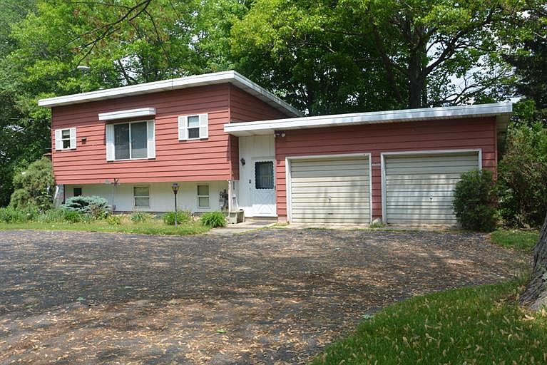 1st image of 15135 White Creek Ave NE