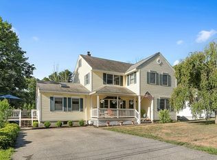 56 Bridge St, Chelmsford, MA 01824