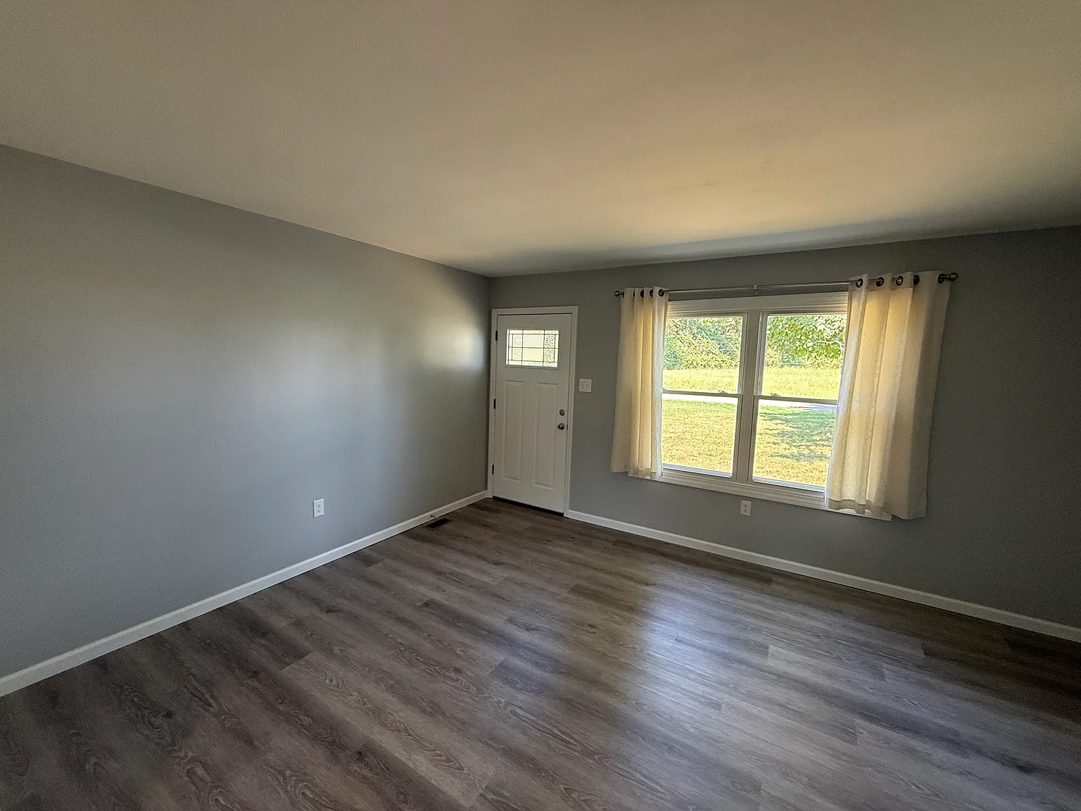 2 bed, 800 sqft, $1,800 — Photo 3