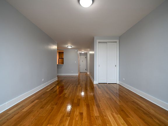 2nd image of 1130 Pelham Pkwy #188