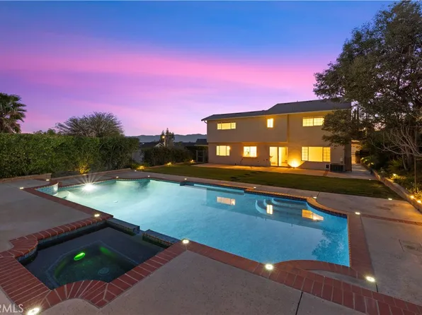 23135 Frisca Dr, Santa Clarita, CA 91354