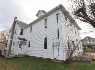 190 Mechanic St, Reinholds, PA 17569