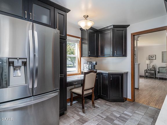 4th image of 822 17th St NW