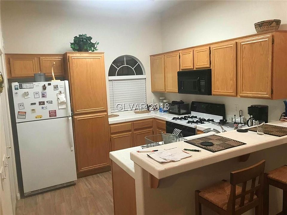 2nd image of 3125 N Buffalo Dr Unit 2098