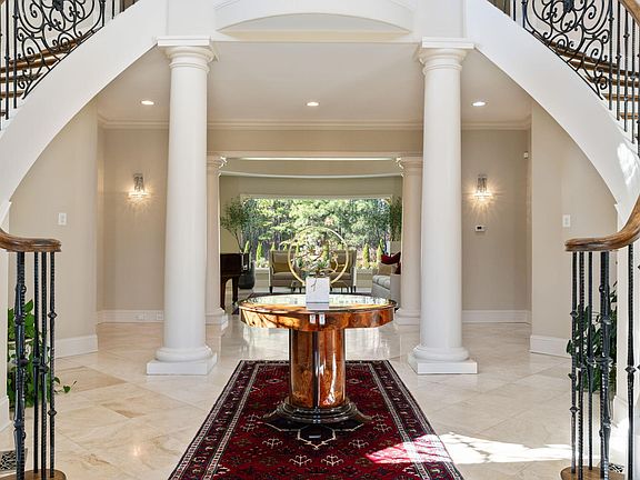 5th image of 16 Portofino Pl