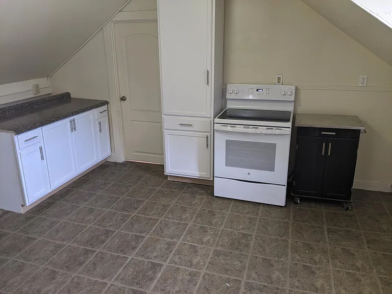 25 Canal St #2 — Photo 7