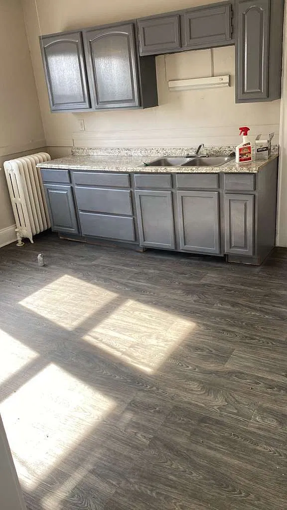 1 bed, 800 sqft, $1,300 — Photo 3