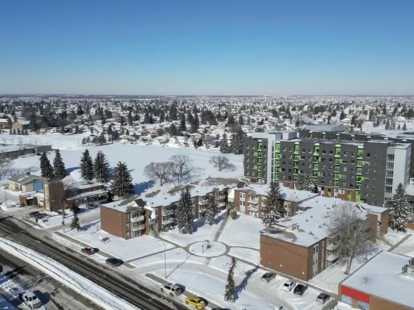 7220 144th Ave NW #109, Edmonton, AB T5C 3E4