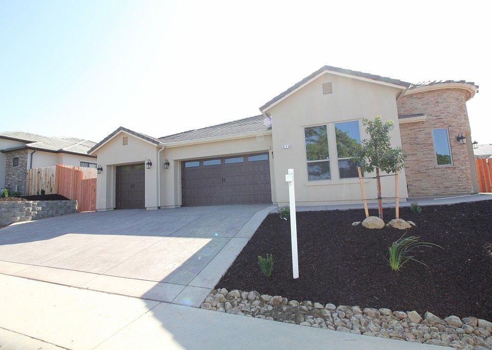 1st image of 616 Russell Dr