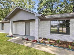 20 Palmer Dr, Conway, AR 72032
