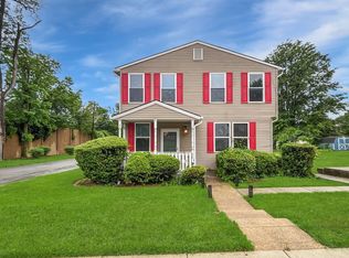 8905 Glenarden Pkwy, Lanham, MD 20706