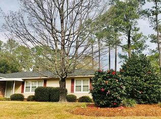 2217 Azalea Dr, Moultrie, GA 31768