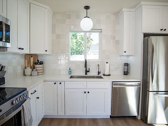 4th image of 1724 S Horne St #B