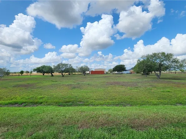 81 Kendal Dr, Victoria, TX 77904