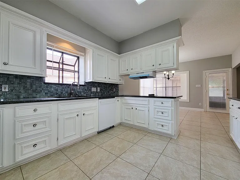 11614 Taos Ln — Photo 25