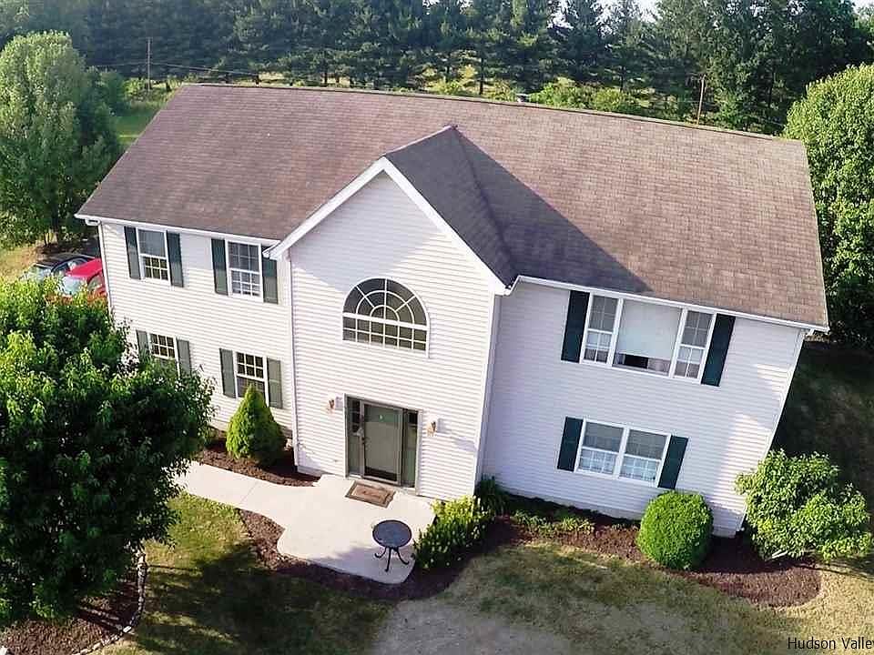 1st image of 9 Sycamore Dr