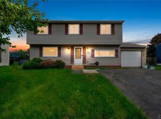6009 Darby Rd, Cicero, NY 13039