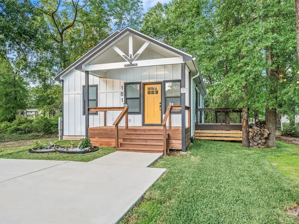 181 Acorn Ln, Pointblank, TX 77364