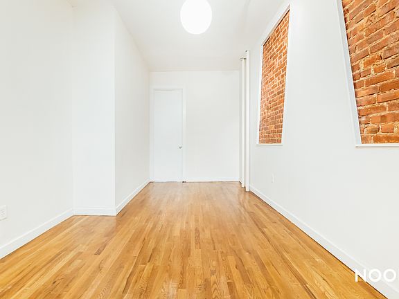 2nd image of 314 Jefferson St #3