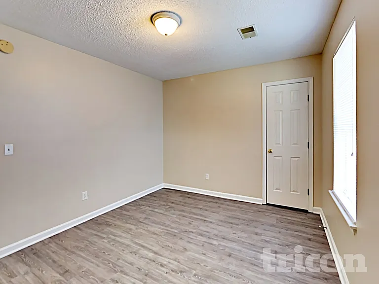 1310 May Oak Cir — Photo 11