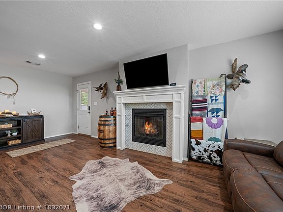5th image of 6621 N Mountain Grove Rd
