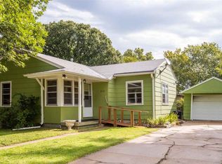 2112 Blaker Dr, Manhattan, KS 66502