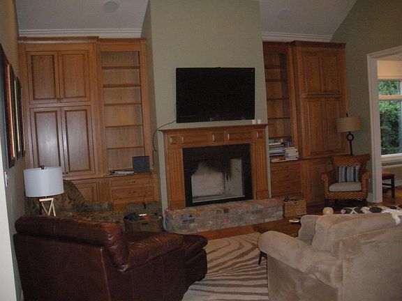 3rd image of 6322 Barrett St