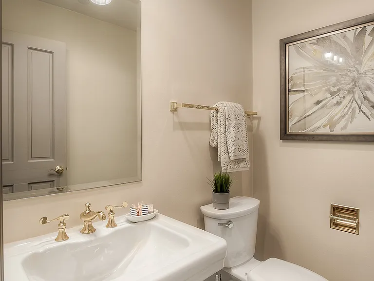 2825 Colby Ave — Photo 13