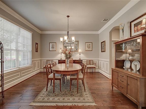 2nd image of 9012 Riverchase Dr