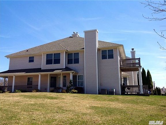 2nd image of 1601 Willow Pond Dr