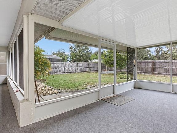 5th image of 3437 Hawkin Dr