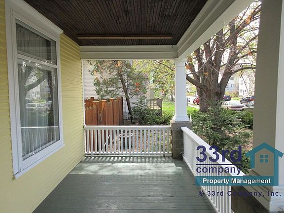 2nd image of 621 Erie St SE