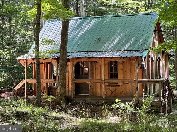 1708 Rough Run Rd, Brandywine, WV 26802