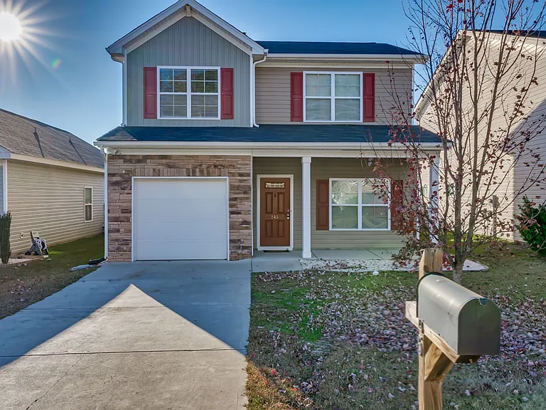 245 Megan Ln — Photo 2