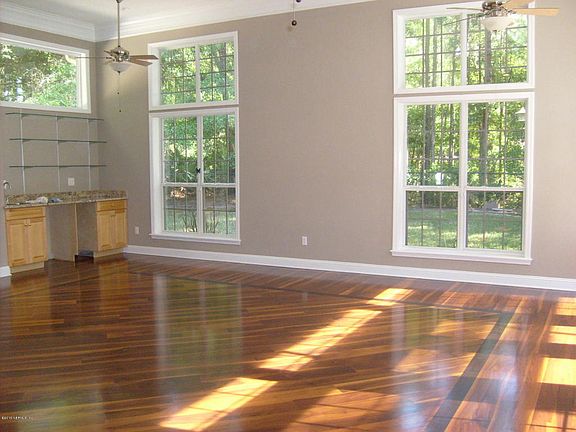 3rd image of 1220 Creekwood Way S