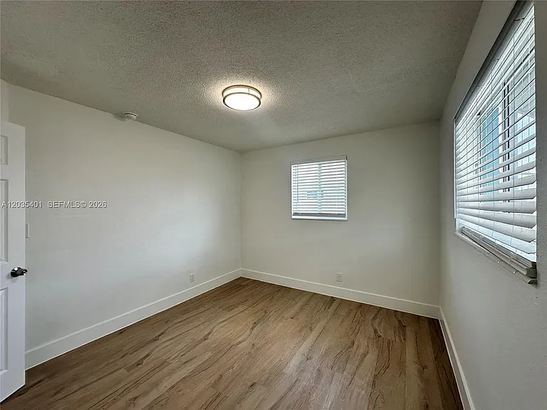 5911 NE 18th Ave #4 — Photo 19