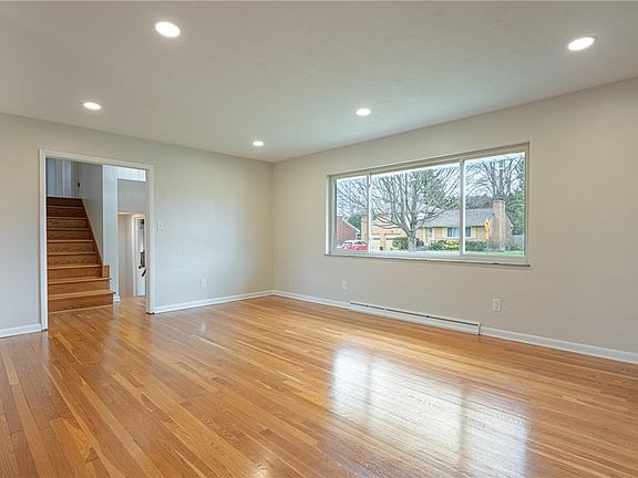 5th image of 813 Lovetta Dr