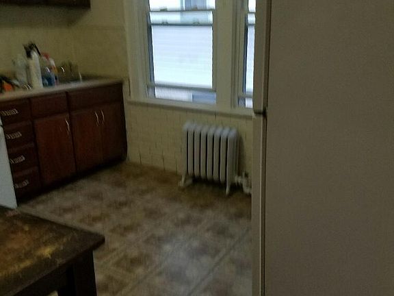 4th image of 206 Langdon Ave APT 3