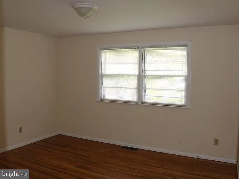 420 N Washington St — Photo 3