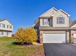 2102 Village View Dr, Yorkville, IL 60560