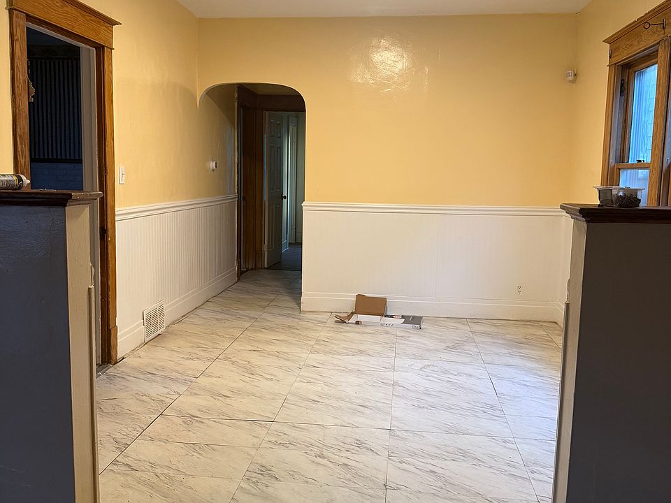 2nd image of 110 Fisher St