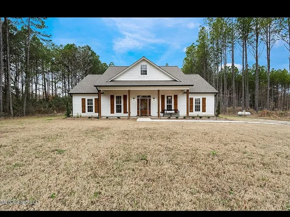 210 Grace Ln, Sturgis, MS 39769