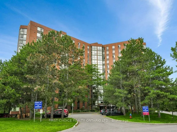 2871 Richmond Rd #1208, Ottawa, ON K2B 8M5