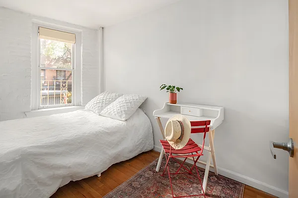 Sold by Compass | media 4