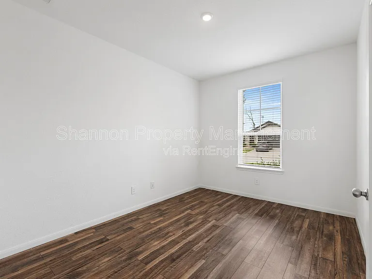 5730 Finely Run St — Photo 11